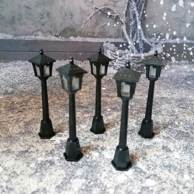 Lampa pouličná plastová