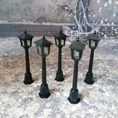 Lampa pouličná plastová